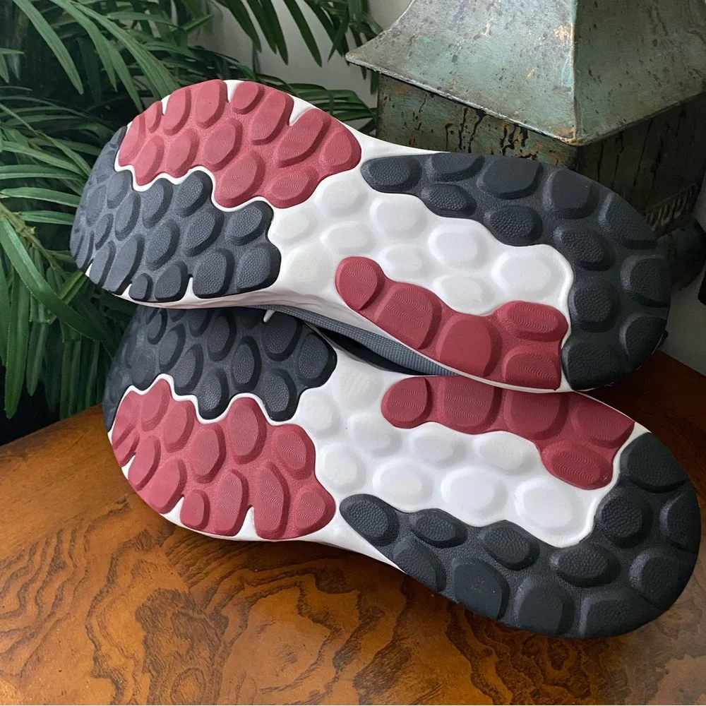 New Balance Light Gray Athletic Shoes - Picture 5 of 9